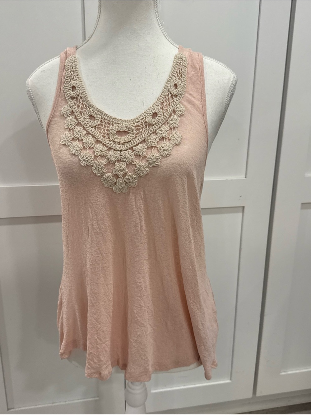 NWT Women's Blush Pink Crochet-Accent Crinkle Tank Top weavers kohls sz S